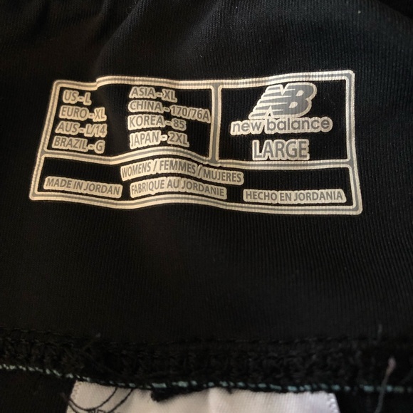 New Balance Black capris - Picture 3 of 3